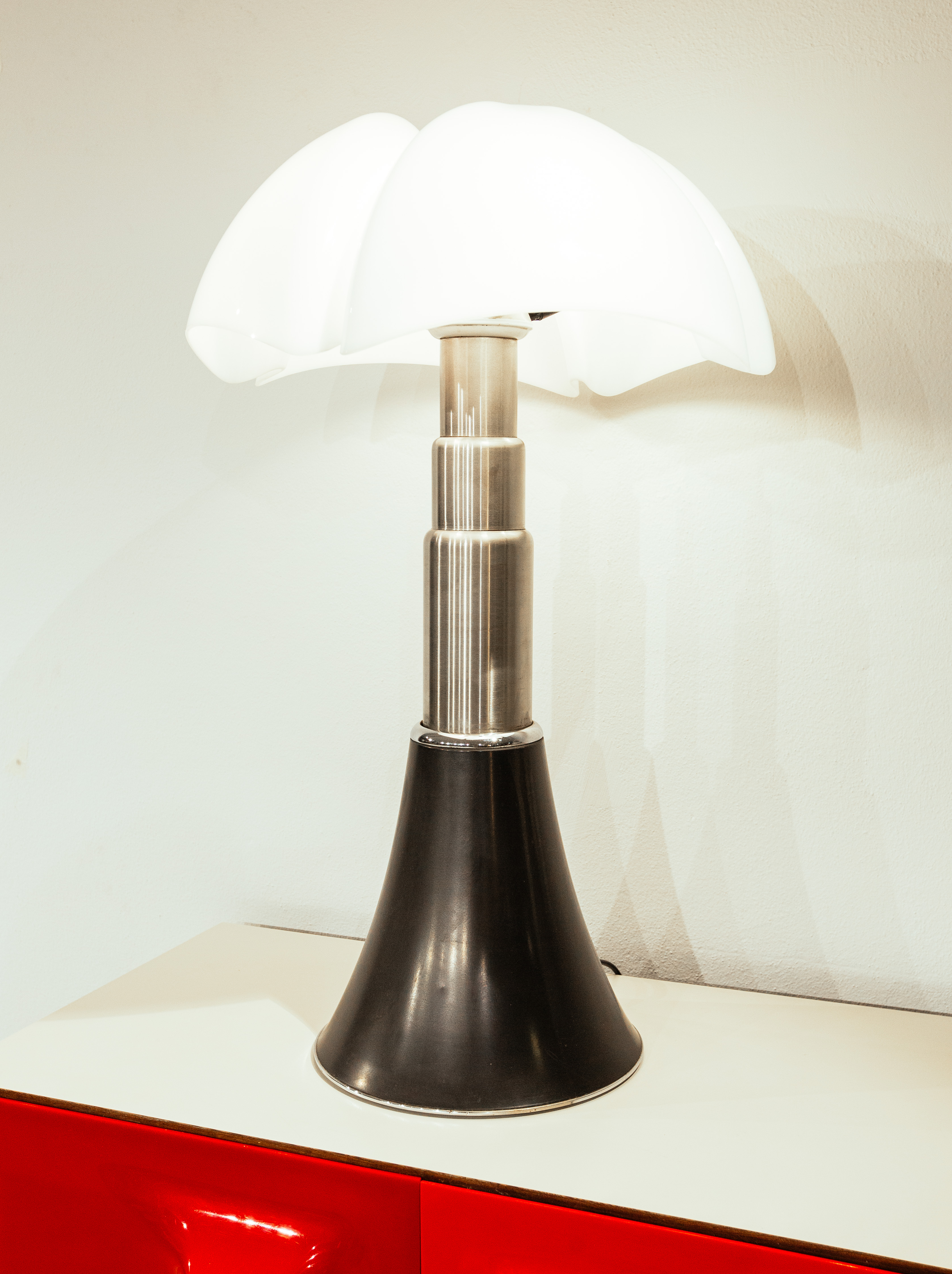 Pipistrello lamp by Gae Aulenti for Martinelli Luce, 1970s